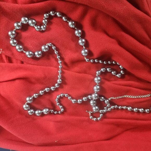 Chicos Chunky Grey Silver Tone Metal Graduated Bead Link Long 64"-68.5" Necklace - Picture 16 of 16